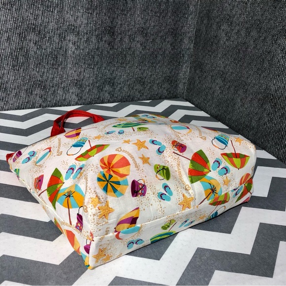 Longaberger Red Tote Bag with Beach Design - Picture 6 of 8